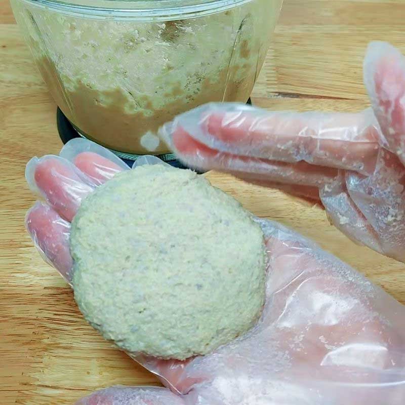 Bước 3 Chế biến thịt hamburger chay thơm lừng Hamburger chay