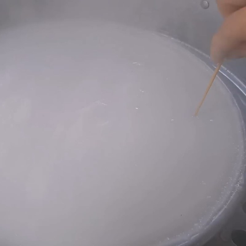 Bước 4 Hấp bánh nhiều lớp Bánh bò mặn