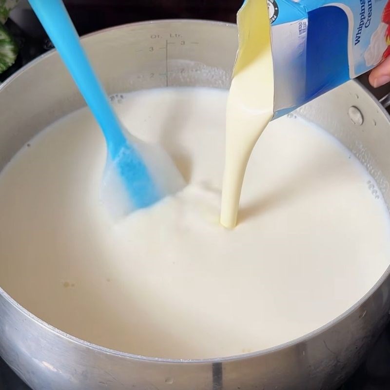 Bước 3 Hòa tan gelatin và whipping cream Cách làm khúc bạch sầu riêng