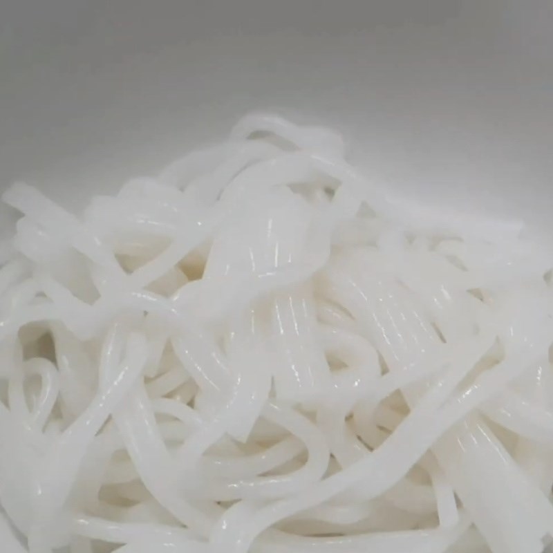 Bước 5 Hoàn thiện và trình bày Bún bò miền Nam
