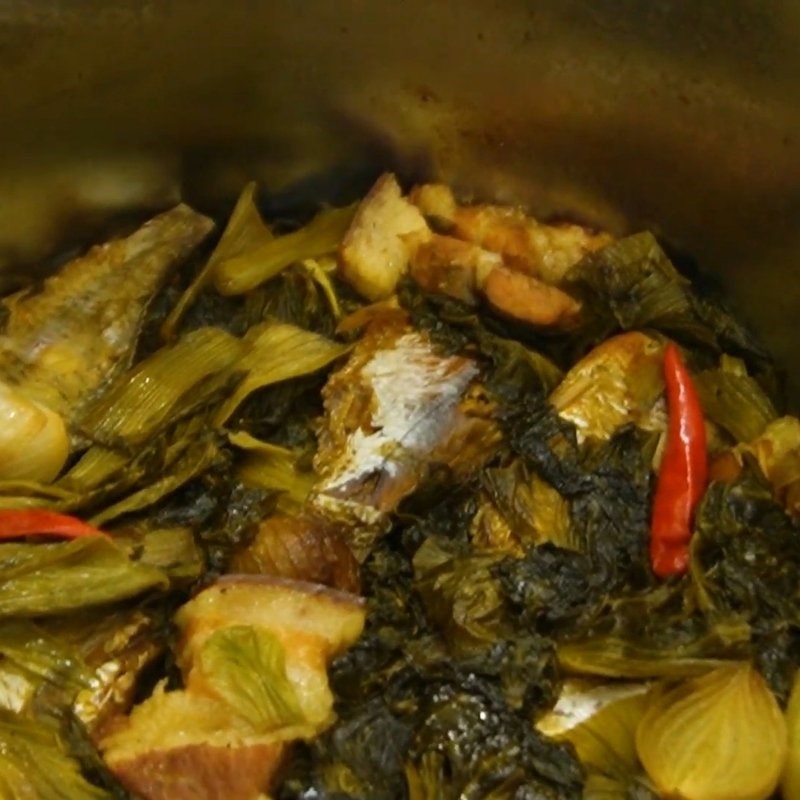 Bước 4 Kỹ thuật kho cá nhừ xương Cá kho dưa chua miền Bắc