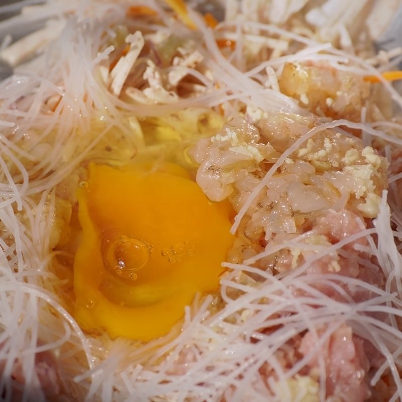 Bước 4 Làm chả giò khoai môn tôm thịt Hủ tiếu hấp