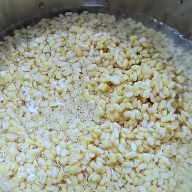 Bước 1 Làm nhân đậu xanh bánh rán vừng