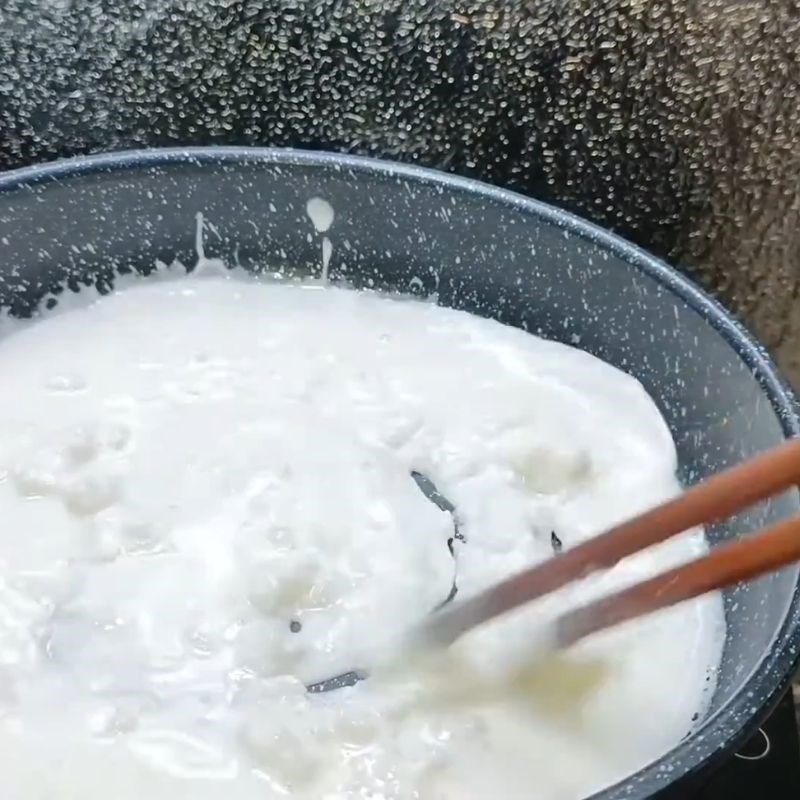 Bước 2 Lấy trùng bột Bánh tằm ngọt