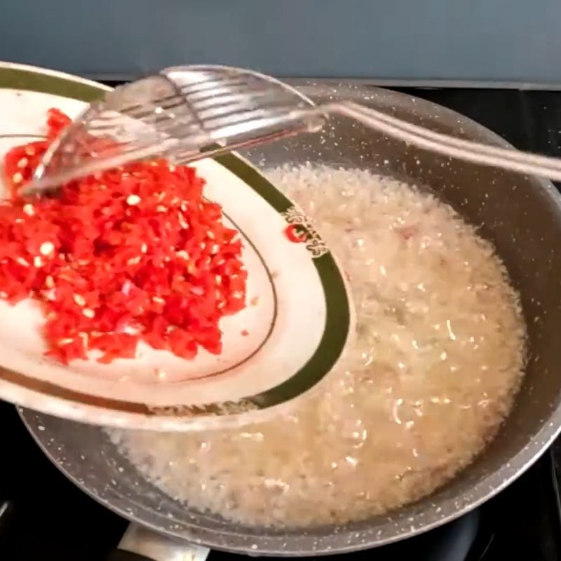 Bước 4 Nấu hỗn hợp sa tế tôm Sa tế tôm