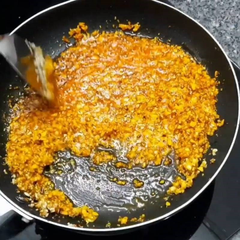 Bước 3 Nêm gia vị bún bò và làm màu dầu điều Bún bò miền Nam