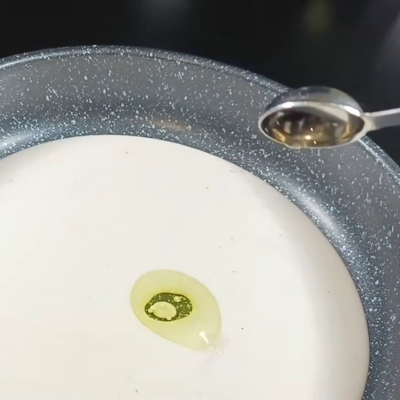Bước 1 Pha bột bánh tằm ngọt Bánh tằm ngọt