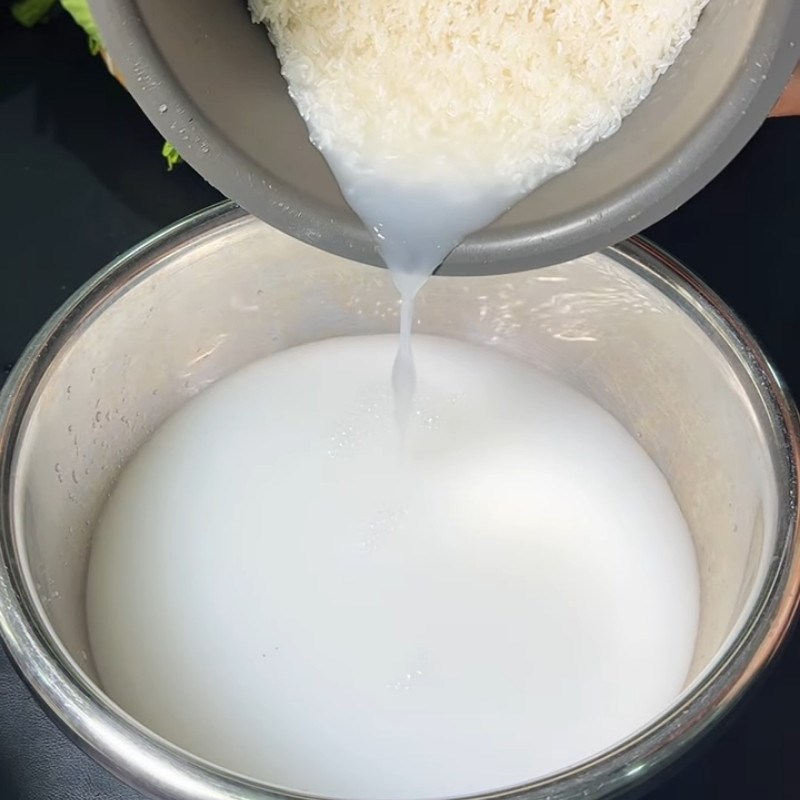 Bước 1 Sơ chế cải và chuẩn bị nước vo gạo Cách muối dưa cải truyền thống
