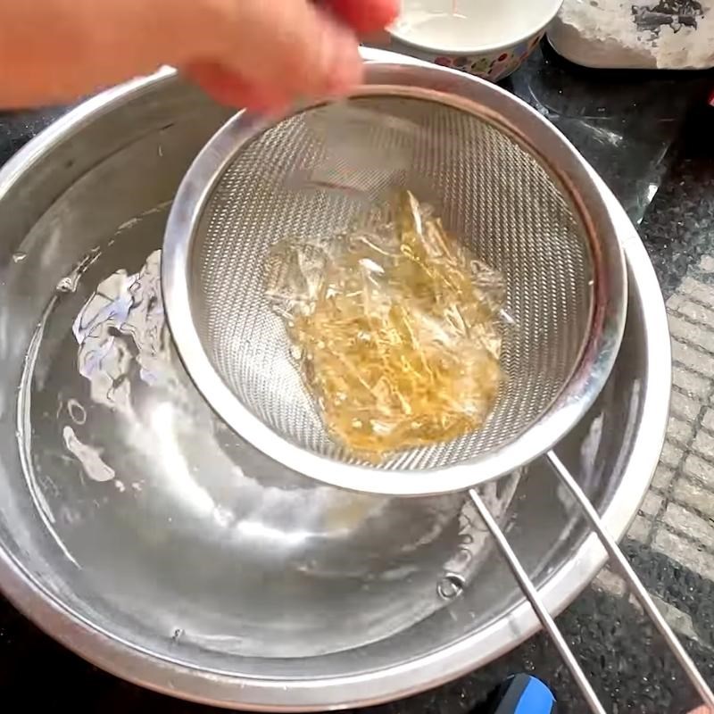 Bước 1 Sơ chế nguyên liệu Kem sầu riêng sữa chua không cần kem tươi