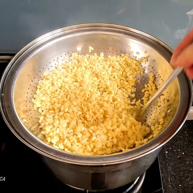 Bước 1 Sơ chế nguyên liệu Kem sầu riêng sữa chua không cần kem tươi