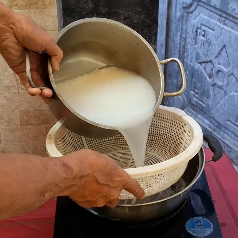 Bước 1 Sơ chế nguyên liệu và lọc mẻ Canh rau diếp cá