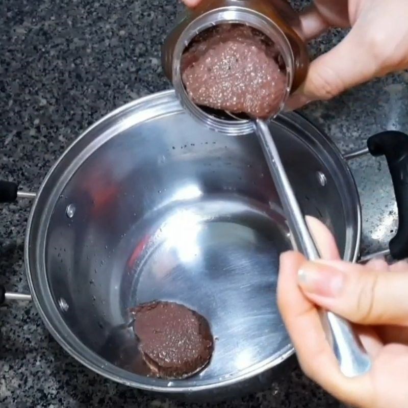 Bước 1 Sơ chế nguyên liệu và nấu nước mắm ruốc Huế Bún bò miền Nam