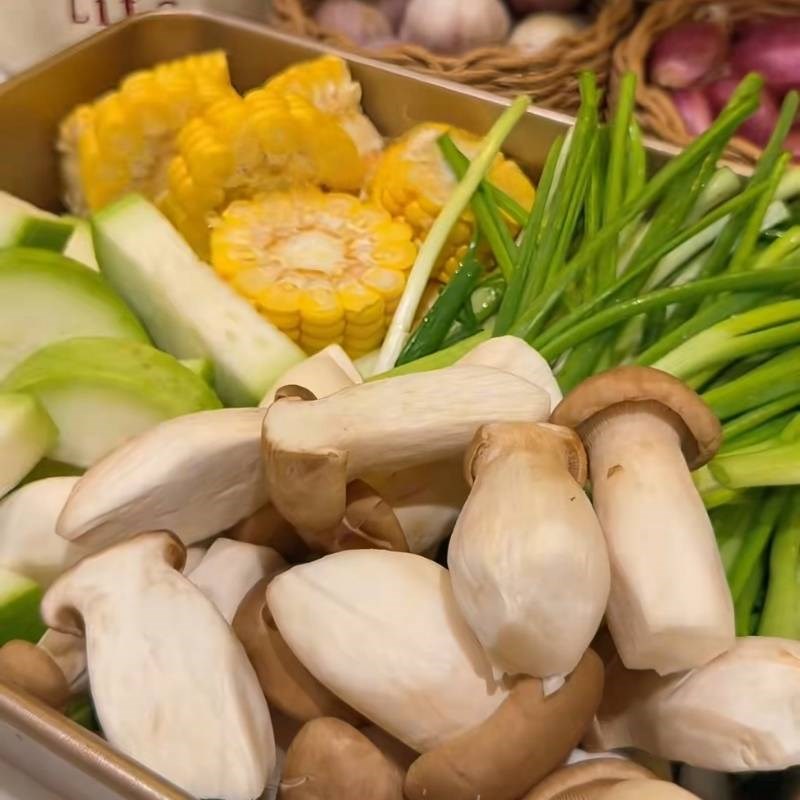 Bước 2 Sơ chế rau củ Gà hấp bầu