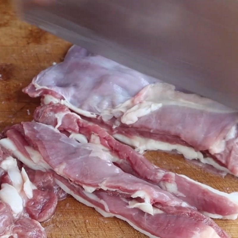 Bước 2 Sơ chế thịt cừu nướng và hành tây Xiên nướng Trung Hoa
