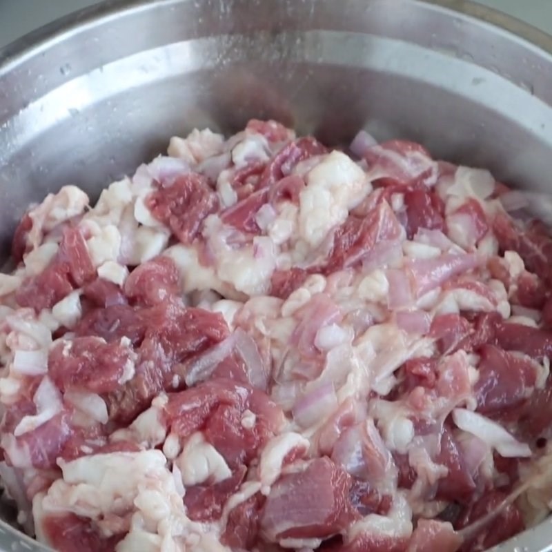 Bước 3 Tẩm ướp gia vị lần 1 Xiên nướng Trung Hoa