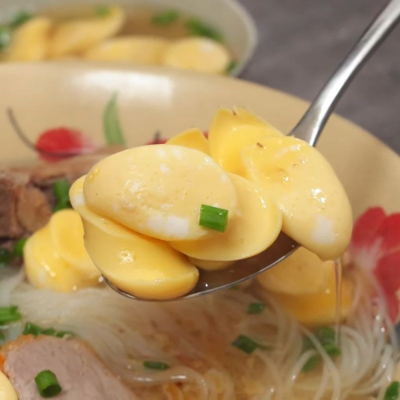 Bước 8 Thành phẩm Hủ tiếu trứng cuộn