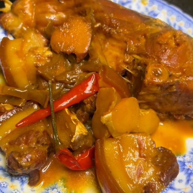 Bước 4 Thành phẩm Cá trắm kho khế chua
