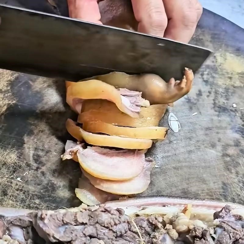 Bước 4 Trình bày và hấp nóng Dúi hấp