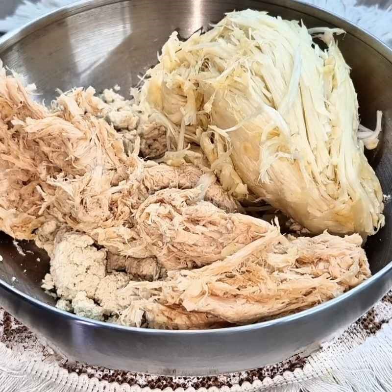 Bước 3 Trộn nhân và tạo hình cá kèo chay Cá kèo chay