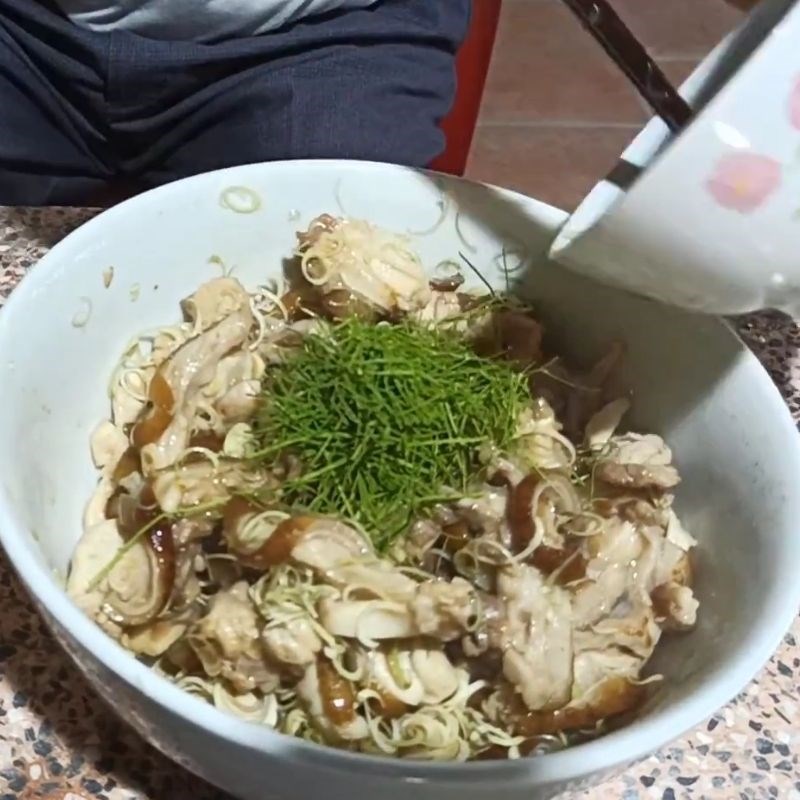 Bước 2 Trộn nộm thỏ với gia vị Thỏ tái chanh