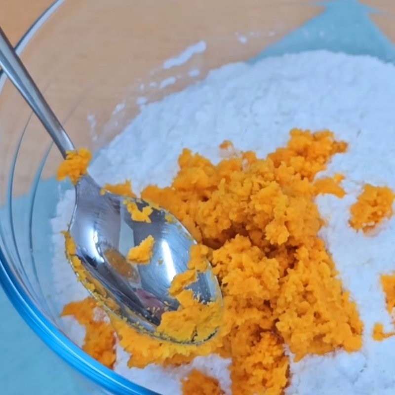 Bước 2 Trộn và ủ bột vỏ bánh bánh rán vừng