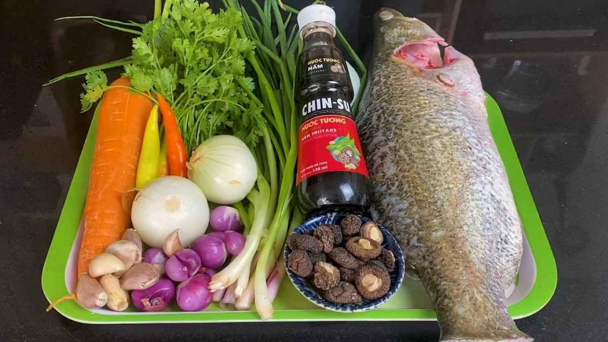 Nguyên liệu món ăn bí quyết làm cá hấp nước tương ngọt thịt, thơm ngon đậm đà cực kỳ hấp dẫn