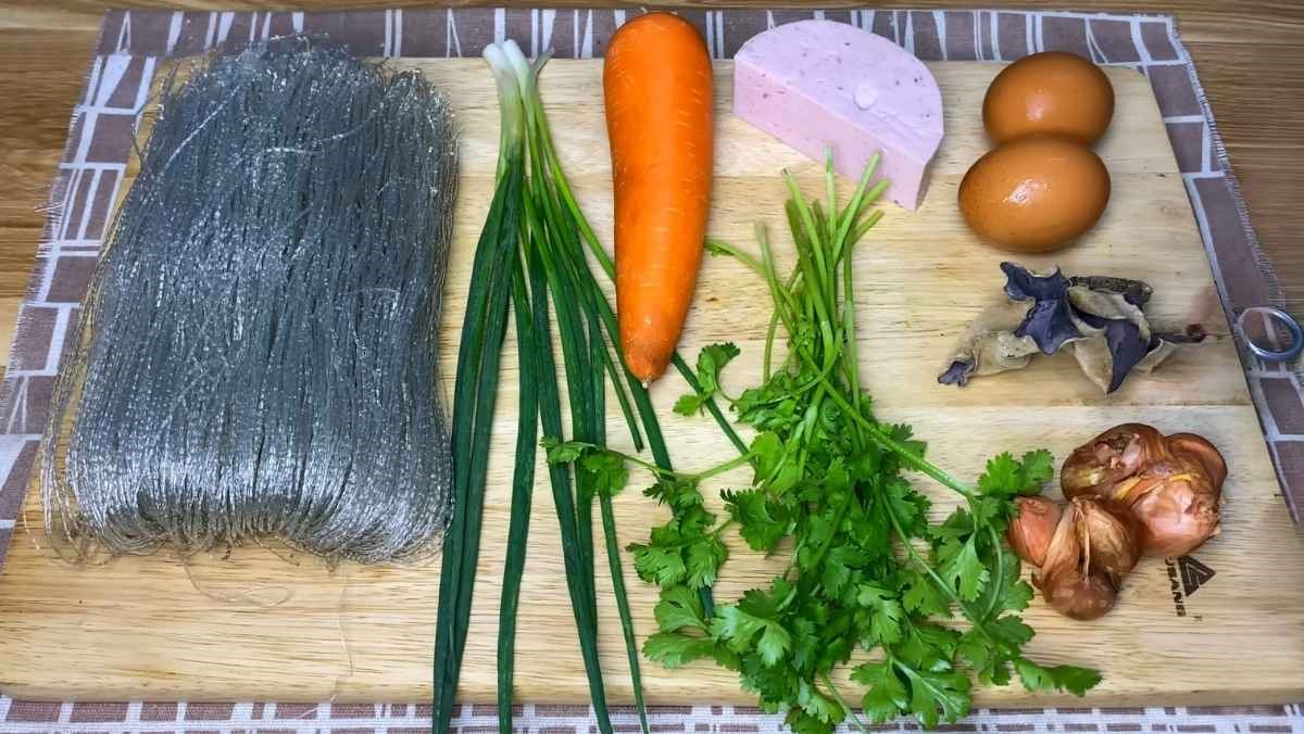Nguyên liệu món ăn miến xào thập cẩm