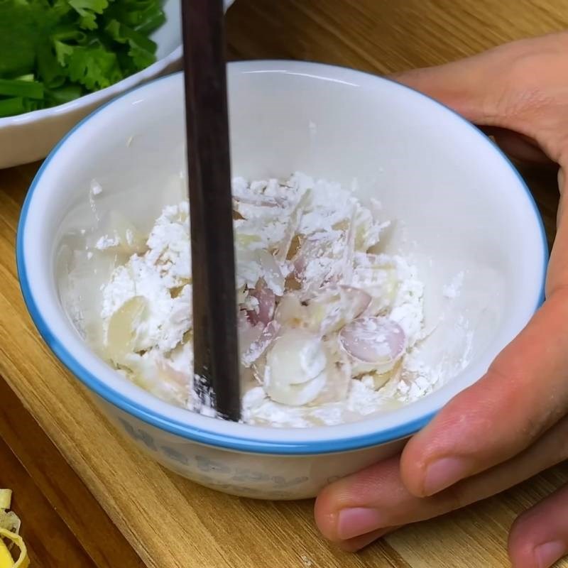 Bước 3 Phi hành tím giòn rụm Miến xào thập cẩm