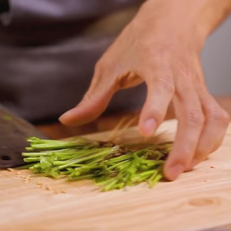 Bước 1 Sơ chế nguyên liệu hương liệu Súp tomyum