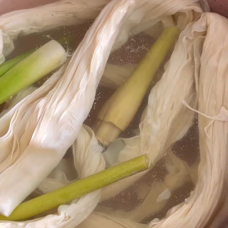 Bước 1 Sơ chế nguyên liệu làm gỏi Gỏi măng cụt chả chay