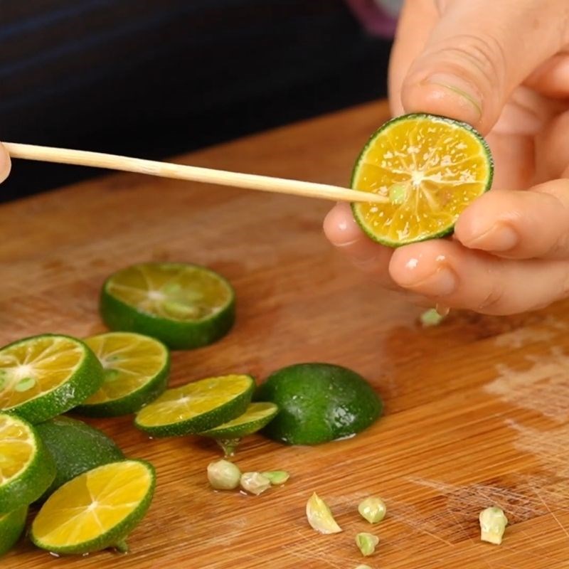 Bước 1 Sơ chế nguyên liệu tự nhiên Dừa tắc trái cây Thái Lan