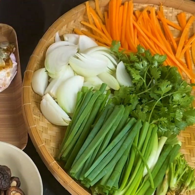 Bước 1 Sơ chế nguyên liệu và khử mùi tanh cá Cá hấp nước tương