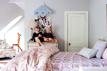 phòng ngủ màu hồng công chúa
