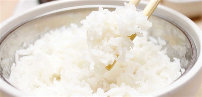 Hướng dẫn cách nấu cơm ngon từ nồi cơm điện, cơm dẻo thơm