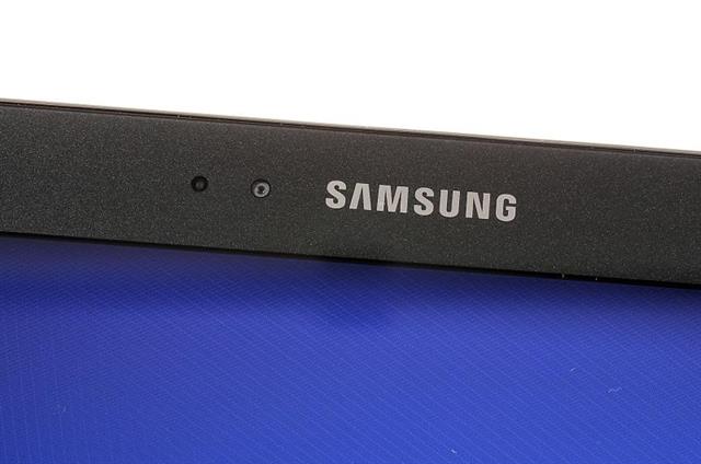 Samsung-Galaxy-Note-Pro-12-2-vien-mat-truoc-phia-tren-20142903114.jpg