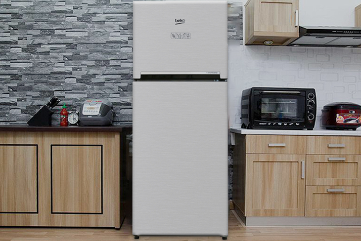 Place the refrigerator on a flat and well-ventilated area