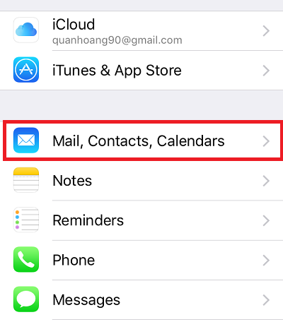 Vào Cài đặt > chọn Mail, Danh bạ, Lịch