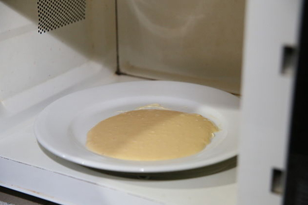 Cách làm bánh kếp bằng lò vi sóng Cách làm bánh kếp bằng lò vi sóng > Cách làm bánh kếp bằng lò vi sóng
