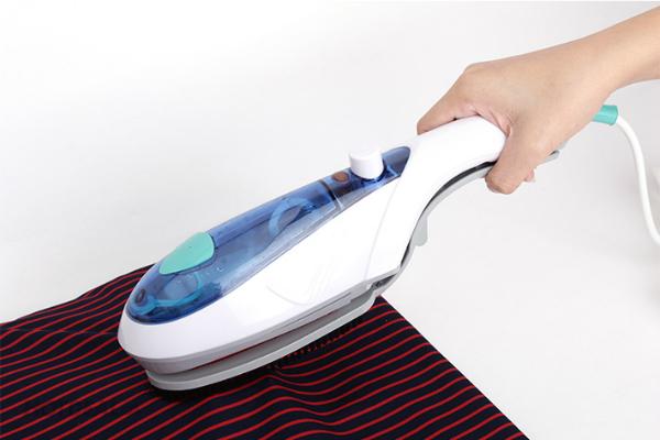 Gợi ý khi chọn mua bàn ủi hơi nước Gợi ý khi chọn mua bàn ủi hơi nước > Gợi ý khi chọn mua bàn ủi hơi nước