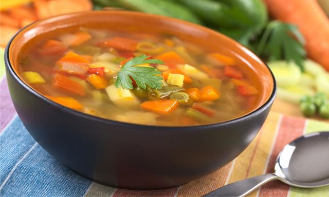Cách nấu súp rau củ bổ dưỡng cho bé cực đơn giản bằng nồi cơm điện