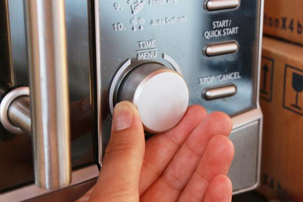 Cài đặt thời gian 6 nguyên tắc cần phải biết khi sử dụng lò vi sóng > Cài đặt thời gian