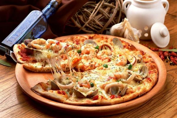 Lò vi sóng sẽ làm bánh pizza kém ngon