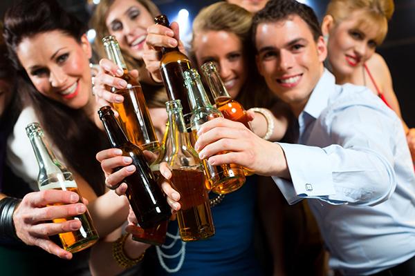Bia giúp cho các mối quan hệ trong xã hội trở nên trơn tru