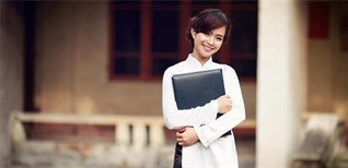 20 cách đánh bay vết bẩn trên áo trắng sạch tinh tươm như mới