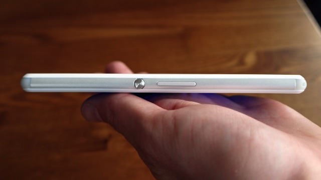 Smartphone giá rẻ hấp dẫn