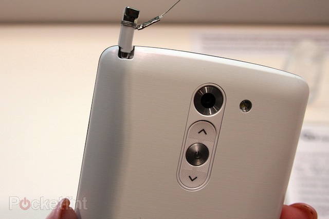 Hệ thống camera sau