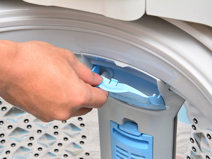 Khe chứa thuốc tẩy