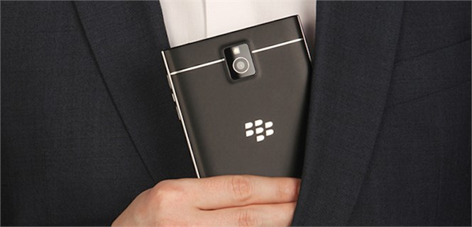 BlackBerry Passport chính thức ra mắt với thiết kế đặc biệt