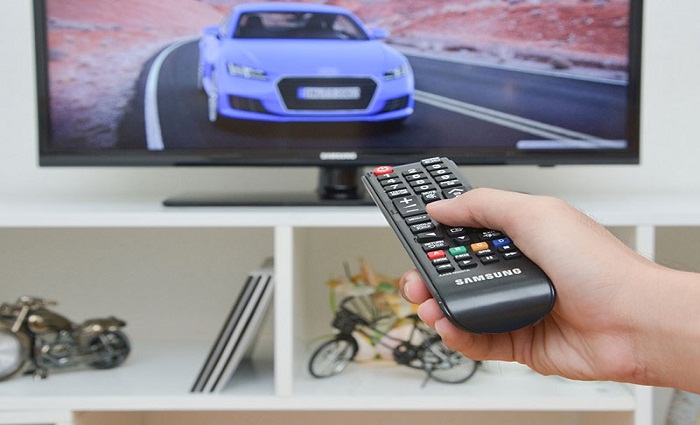 Remote dễ dàng thao tác Tivi Samsung UA32FH4003- Tivi 32 inches giải trí cực tốt > Remote dễ dàng thao tác