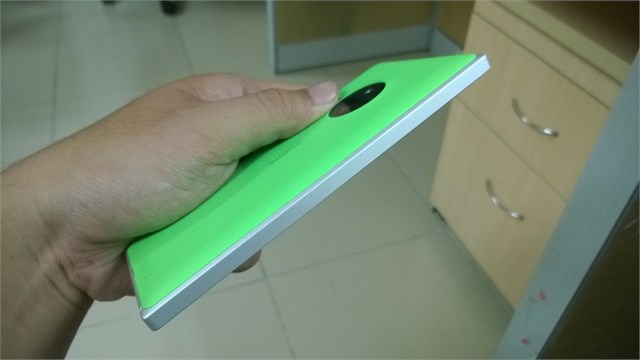 Lumia 830